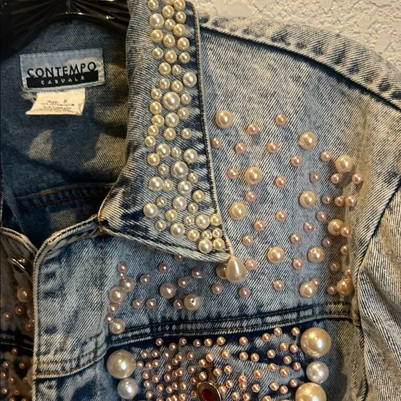 Vintage Embellished Denim Jacket with Pearl Accents - Picture 5 of 15